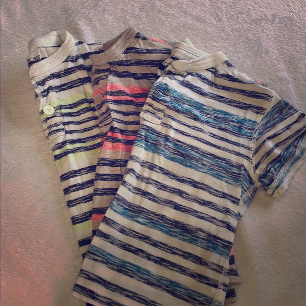 Bundle | Shortsleeve | Button V-Neck | Size 4-5